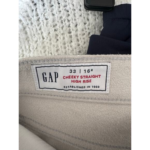 NWT Women's Gap High Rise Vegan Leather Cheeky Straight Pants in Metallic Silver - Picture 3 of 5